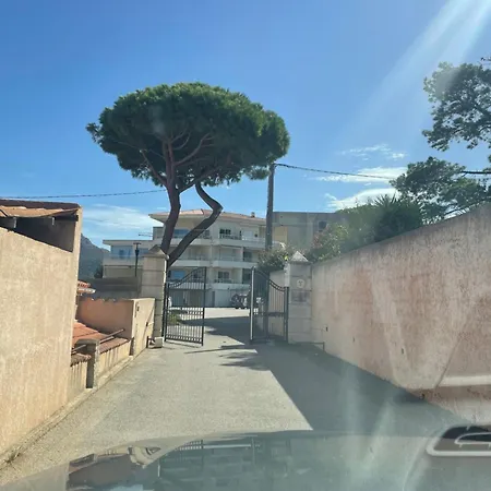 Duplex 4 Personnes Vue Proches Toutes Commodites אלגז'ולה